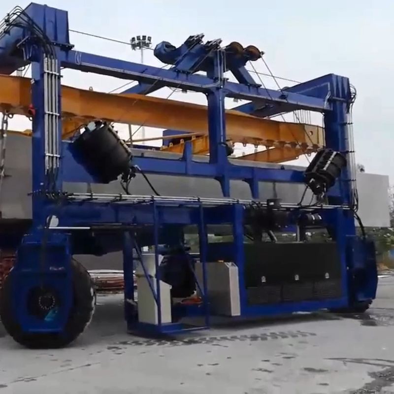เครนโครงสำหรับตั้งสิ่งของเคลื่อนที่ Blue Cargo สำหรับผลิตภัณฑ์ก่อสร้างคอนกรีตสำเร็จรูป