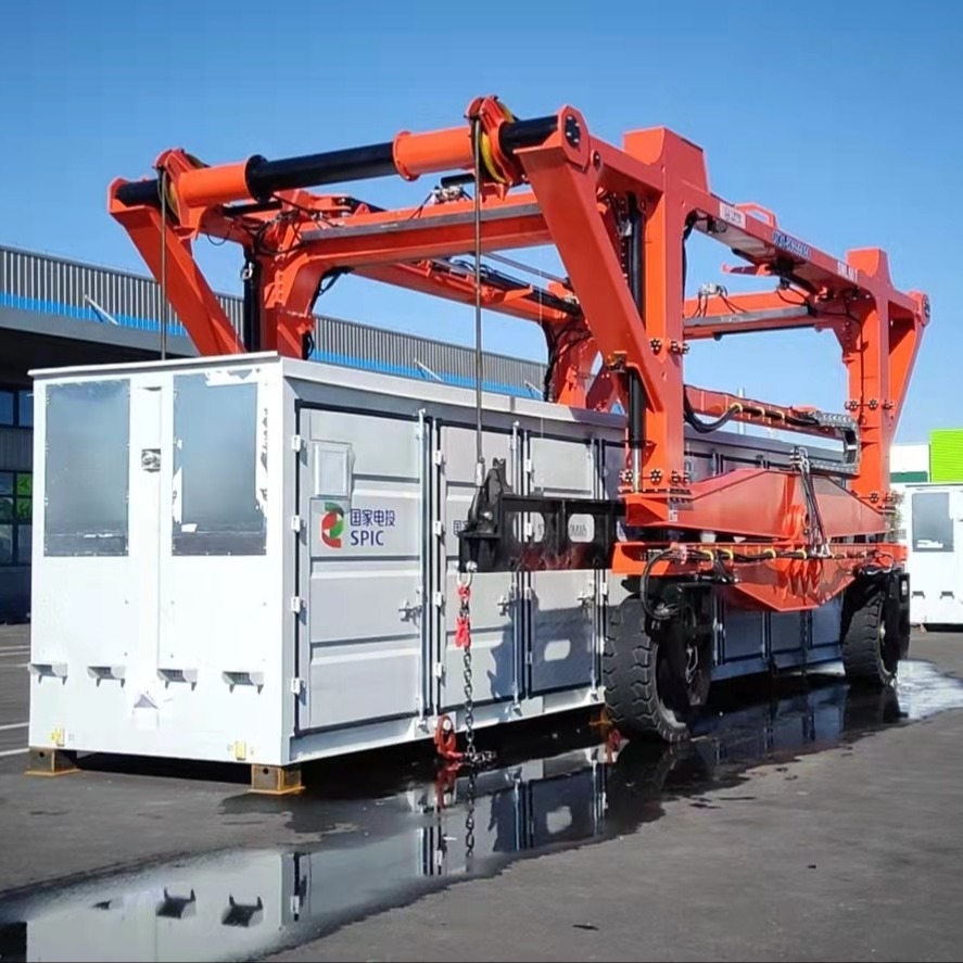 Machine To Move Shipping Containers 220T Cargo Shipping Container Lift Truck, Port Container Handling Machine